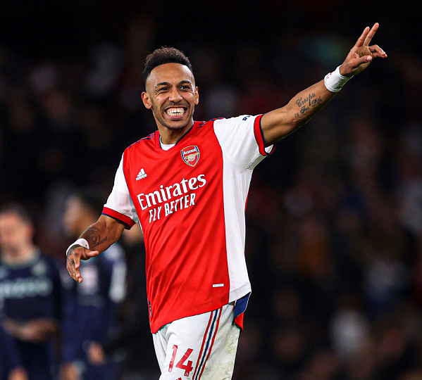 金年会中国站-赛地聚焦：荷甲转会期热度飙升，阿森纳官宣签约，悬念犹存，球队文化再被提及的简单介绍